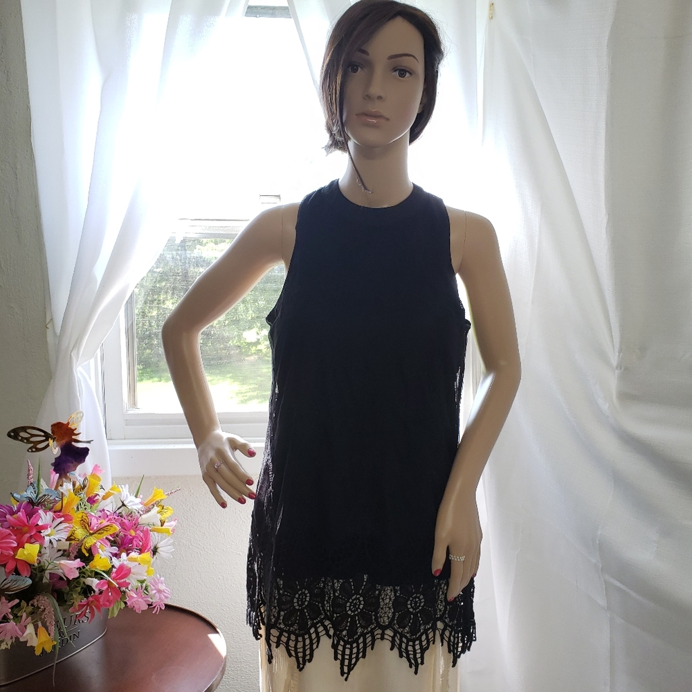 Heart Soul ❤ Sleeveless Black Lace Top - Sz. M